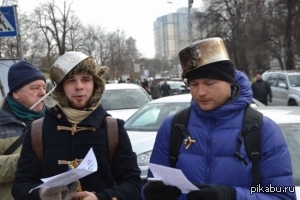 a ban on helmets, people came to the Maidan in pots. - Pan, Helmet, Euromaidan, Maidan