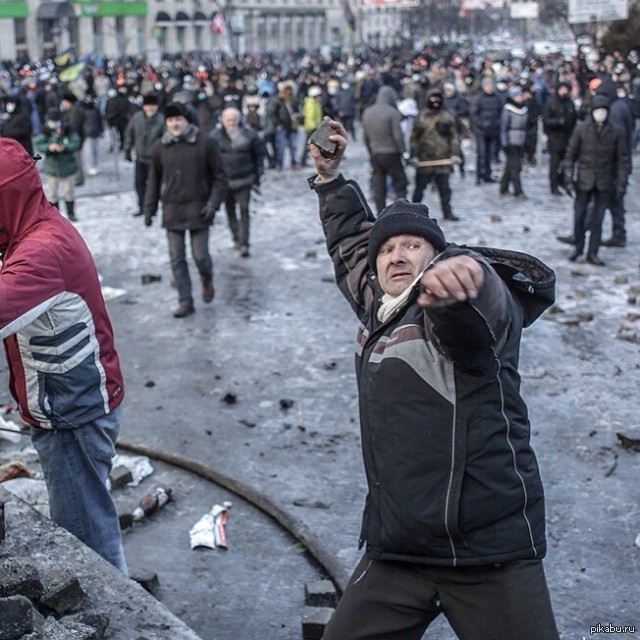 Слезы майдана. Массовые беспорядки на Украине. Майдан 2014.