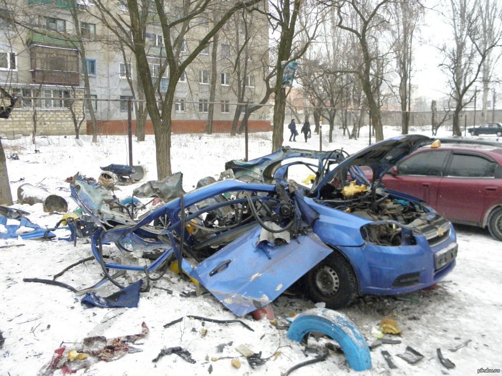 Холодно, что аж метановые баллоны в машинах взрываються | Пикабу