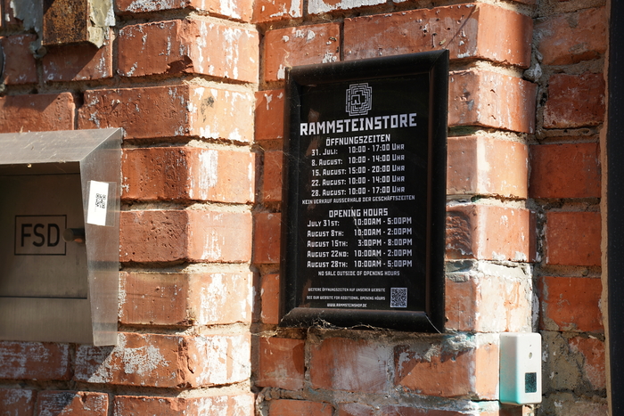 Обратите внимание на часы работы