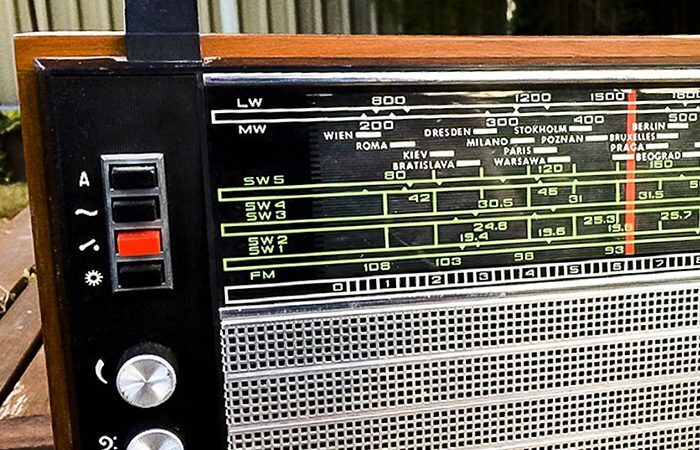 ����� � ���������� FM.
