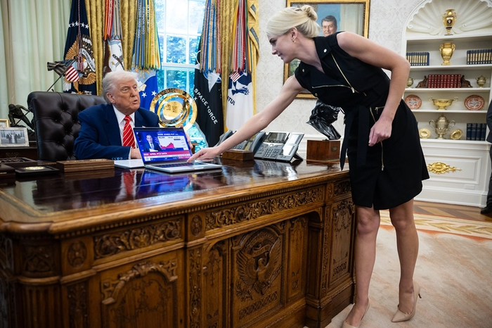 ��������� ������ � ���� ����� ��������� � ������ �������� ����� ����, ��� �� ��������� ������ ��, � �� ����� ����������� ��������� ��������, ����� ����� �������� �� ������� �����. ����: <!--noindex--><a href="https://pikabu.ru/story/spit_v_razdevalke_begaet_za_mashinoy_mir_obsuzhdaet_novuyu_favoritku_trampa_14272613?u=http%3A%2F%2Fwww.globallookpress.com&t=www.globallookpress.com&h=d5f58794c8ae6dca0923067e4d8dec3daea98695" title="http://www.globallookpress.com" target="_blank" rel="nofollow noopener">www.globallookpress.com</a><!--/noindex-->
