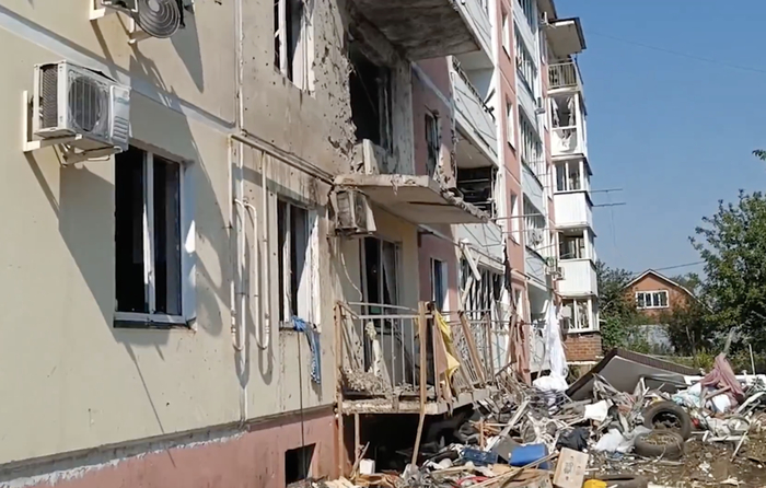 <a href="https://pikabu.ru/story/oon_prizvala_prekratit_udaryi_po_mirnyim_zhitelyam_posle_ataki_vsu_na_krasnodar_14273018?u=https%3A%2F%2Fmax.ru%2Fopershtab23%2FAaAzVkOqVrU&t=%C2%A9%20%D0%9E%D1%84%D0%B8%D1%86%D0%B8%D0%B0%D0%BB%D1%8C%D0%BD%D1%8B%D0%B9%20%D0%BA%D0%B0%D0%BD%D0%B0%D0%BB%20%D0%9E%D0%BF%D0%B5%D1%80%D0%B0%D1%82%D0%B8%D0%B2%D0%BD%D0%BE%D0%B3%D0%BE%20%D1%88%D1%82%D0%B0%D0%B1%D0%B0%20%D0%9A%D1%80%D0%B0%D1%81%D0%BD%D0%BE%D0%B4%D0%B0%D1%80%D1%81%D0%BA%D0%BE%D0%B3%D0%BE%20%D0%BA%D1%80%D0%B0%D1%8F%20%D0%B2%20%22%D0%9C%D0%B0%D0%BA%D1%81%D0%B5%22&h=63b3215a59dc6f562cee1afe5a8c708a3acfcc6f" title="https://max.ru/opershtab23/AaAzVkOqVrU" target="_blank" rel="nofollow noopener">© Официальный канал Оперативного штаба Краснодарского края в "Максе"</a>