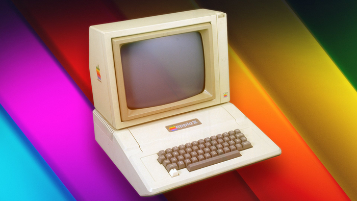 <a href="https://uk.pcmag.com/desktop-pcs/164111/the-machine-that-changed-everything-how-the-apple-ii-kickstarted-the-personal-computer-era" target="_blank" rel="nofollow noopener">Источник</a>