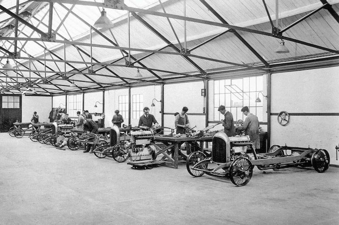 ������������ ����� ������� 3 ����� �� ������ � ��������� � 1921 ����.