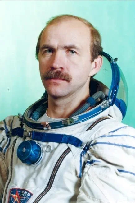 Герой Российской Федерации Александр Полещук - История России, История (наука), Без рейтинга, Единая Россия, Космонавтика, Орбитальная станция, Станция мир, Выход в космос, Космонавты, Техник, Офицеры, Герой России, Личность, Инженер, Роскосмос, Космос, Длиннопост