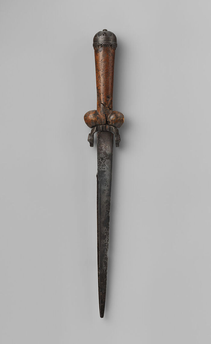Боевой кинжал типа ballock knife. Конец XV века, возможно Франция или Германия. The Metropolitan Museum of Art.