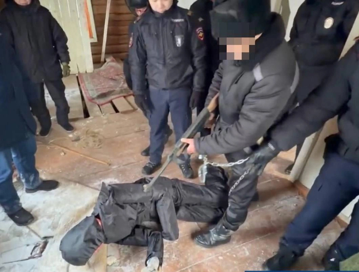 ��������:����������� �� �� (�) / <!--noindex--><a href="https://pikabu.ru/story/gryiz_paltsyi_chtobyi_politsiya_ego_ne_nashla_krovavyie_podrobnosti_massovogo_ubiystva_v_yakutskom_sele_14321173?u=http%3A%2F%2FT.me&t=T.me&h=bf26a7c12b8e9b00e97b396be727d1067c8fd329" title="http://T.me" target="_blank" rel="nofollow noopener">T.me</a><!--/noindex-->
