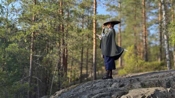 Mizu Blue eyes samurai cosplay