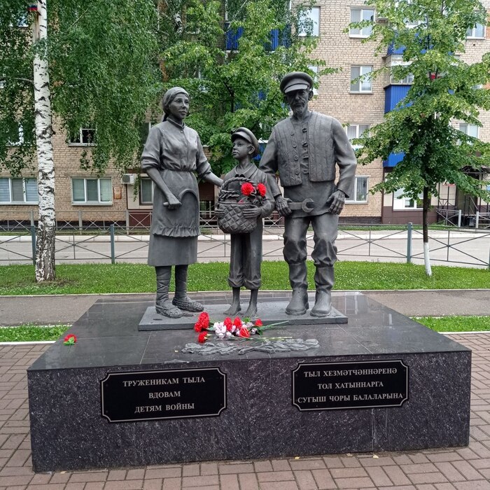 Ответ на пост «Просто памятник, не знаменитый, не раскрученный»