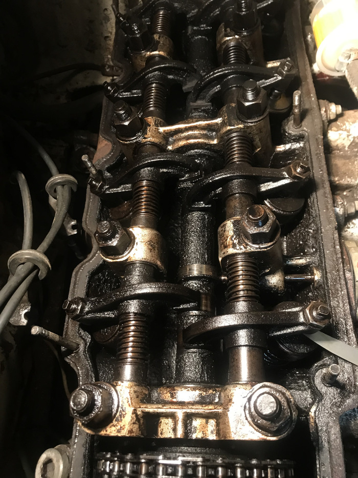 Регулировка клапанов. Проверка компрессии, замена масла