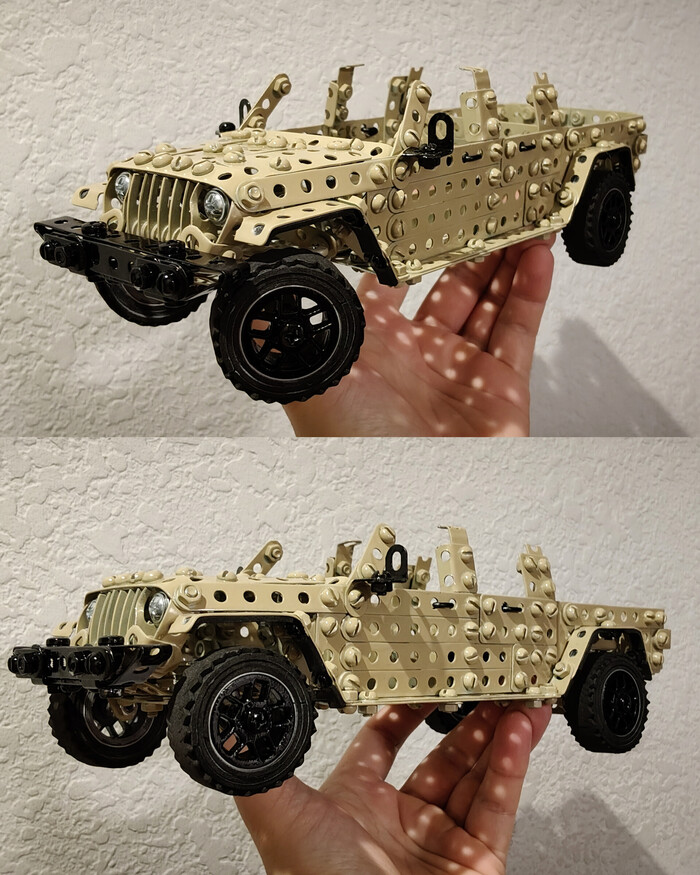 Jeep Gladiator из металлического конструктора в процессе