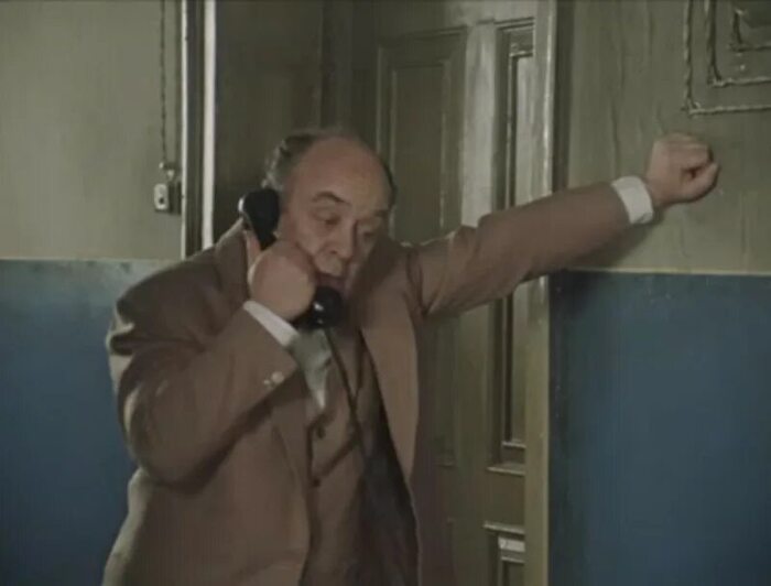 А кто бы не полез? Нет, вы скажите!