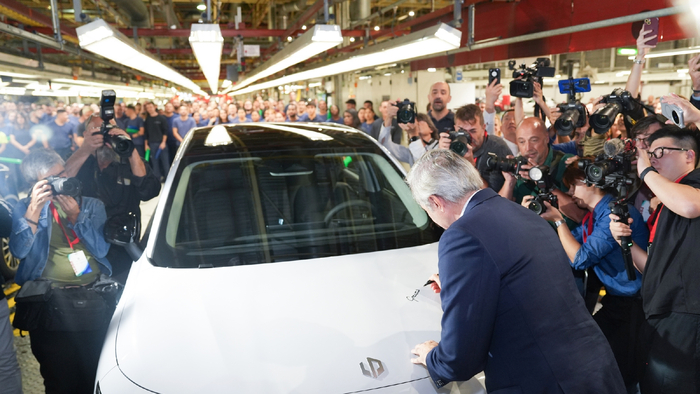 ����� Opel, �� 43 ���� ����������� 10 ��� �����������, ������ �������� ������������ ��� ����������� Leapmotor �������� Chery