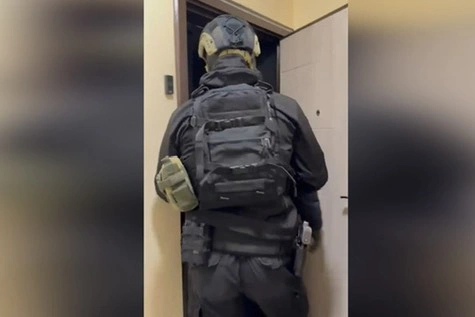 В Новосибирске при содействии Росгвардии задержан аварийный комиссар, подозреваемый в мошенничестве в сфере автострахования