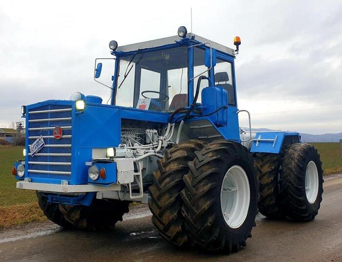 ŠT 180 - чехословацкий тракторный тягач. 180 л.с., дизельный LIAZ M634, 11,94 л, 6 цилиндров.