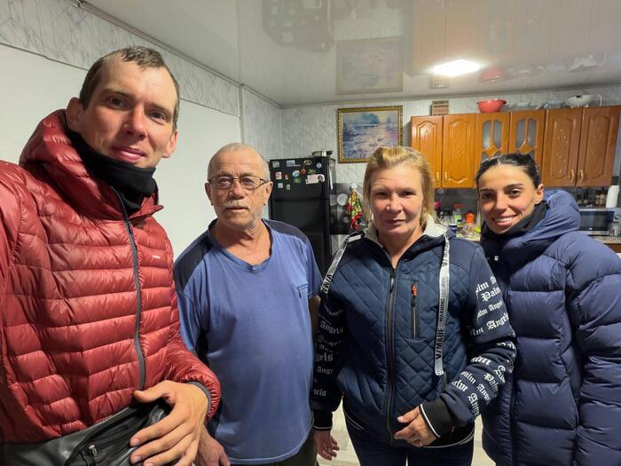 ��������: <!--noindex--><a href="https://pikabu.ru/story/ostalos_2000_kilometrov_idushchie_peshkom_vo_vladivostok_moskvichi_doshli_do_amurskoy_oblasti_14460276?u=http%3A%2F%2Ft.me%2Ffamily_walk_rf&t=t.me%2Ffamily_walk_rf&h=b180aa3e6d20e59d177c4f45196ee5c720a13be7" title="http://t.me/family_walk_rf" target="_blank" rel="nofollow noopener">t.me/family_walk_rf</a><!--/noindex-->