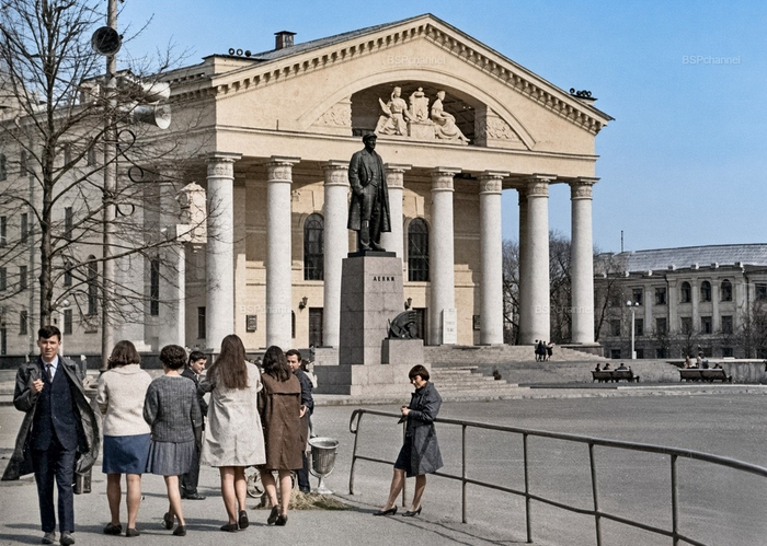 Автор: Ю.Н. Павловский